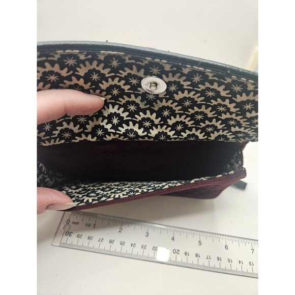 Vera Bradley Quilted Velour Burgundy Wristlet Clutch Wallet Organizer - Picture 9 of 10